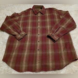 St. John's Bay Men's Red heavyweight flannel corduroy neck and wrist Sz. XL EUC